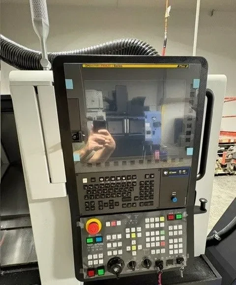 Daewoo Doosan #Lynx-2100L, CNC Lathe, 21.6" machining length, 22" centers, 13.78" turning diameter, 20 HP - Image 4