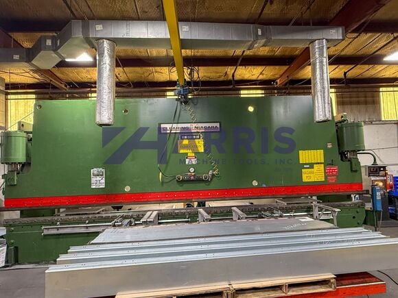 350 Ton, Clearing Niagara #HBM-350-26-28, CNC hydraulic press brake, 28' overall, 312" between housing, 12" - Image 5