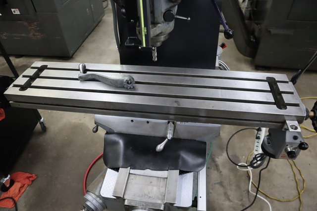 Bridgeport #SERIES-I, vertical mill, 9" x 42" table, 2 HP, 30" X, 12" Y, 16" Z, 60-4200 RPM, R-8, Acu-Rite - Image 4