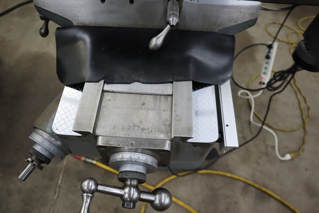 Bridgeport #SERIES-I, vertical mill, 9" x 42" table, 2 HP, 30" X, 12" Y, 16" Z, 60-4200 RPM, R-8, Acu-Rite - Image 5