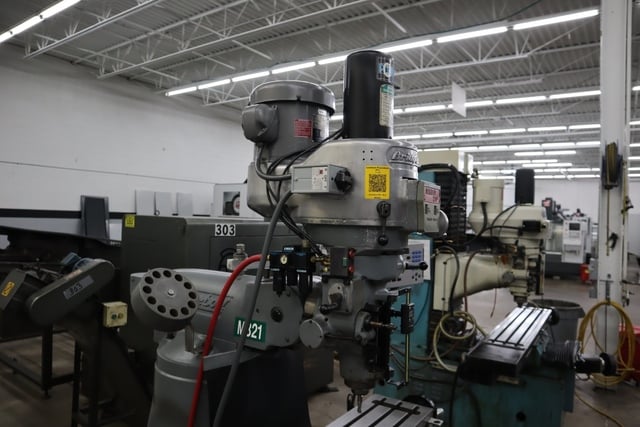 Bridgeport #SERIES-I, vertical mill, 9" x 42" table, 2 HP, 30" X, 12" Y, 16" Z, 60-4200 RPM, R-8, Acu-Rite - Image 9