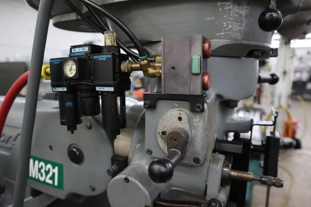 Bridgeport #SERIES-I, vertical mill, 9" x 42" table, 2 HP, 30" X, 12" Y, 16" Z, 60-4200 RPM, R-8, Acu-Rite - Image 10