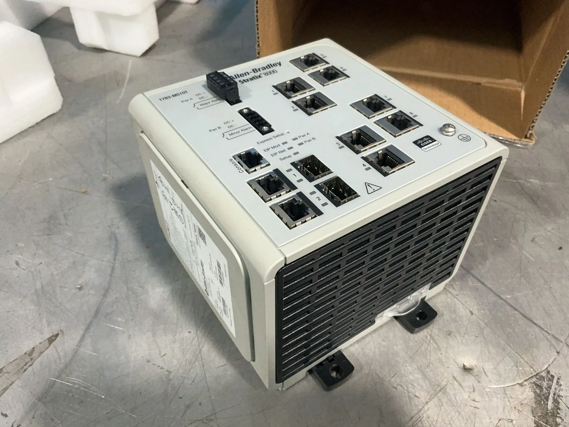 Allen-Bradley #1783-MS10T, Stratix 8000 Ethernet Managed Switch, 2 Amps, 18-60 Volts, 2019 - Image 5