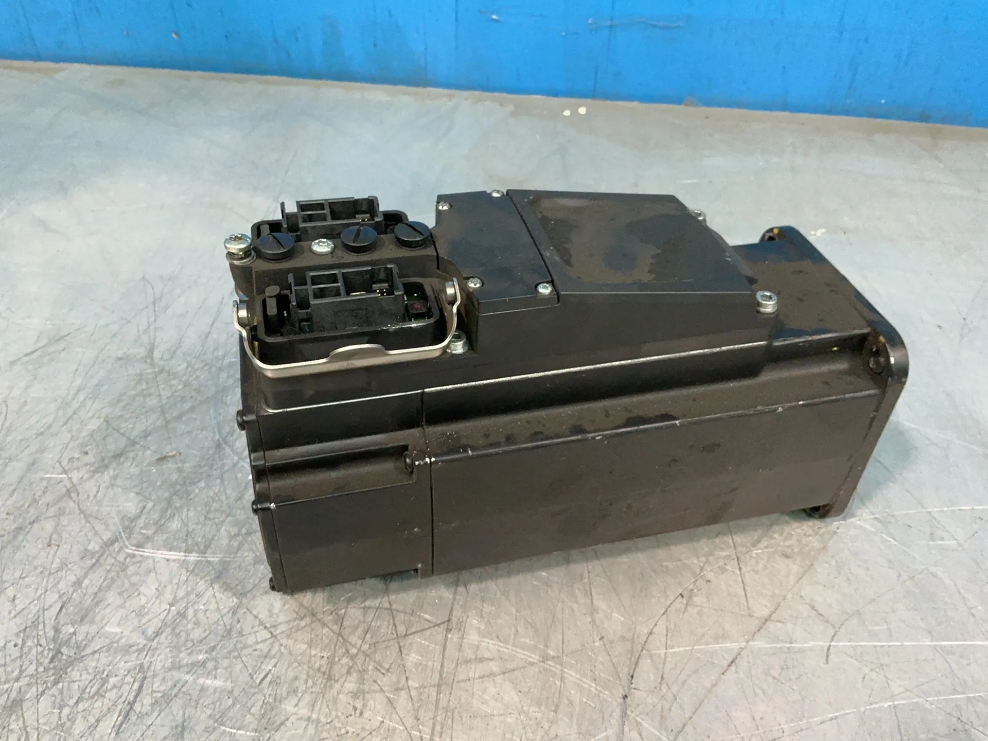 Rexroth #KSM02.1B-061C-35N-M3-HG0-ET-L3-D7-NN-FW, Servo Motor - Image 4