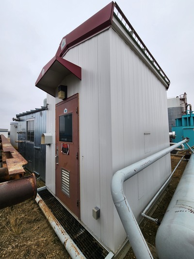 MCC, 120 Volts, skidded, housed, 2004 - Image 2