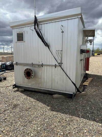 Danieli, 8" 600# meter package, 17' x 8' x 7' building, (3) chemical injection pumps, skidded, sour, 2020 - Image 3