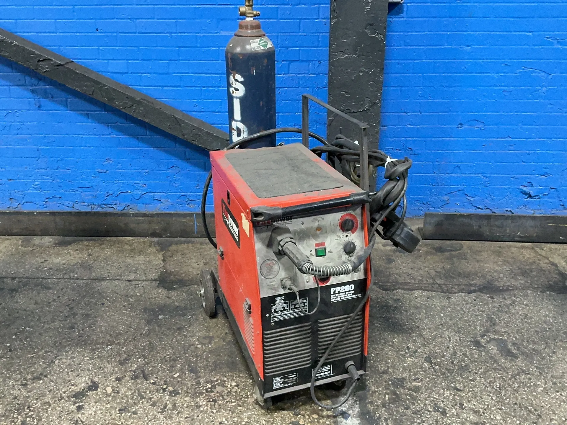 270 Amps, Thermadyne #FP260, welder, 35 A, 230 V., 1 phase - Image 1