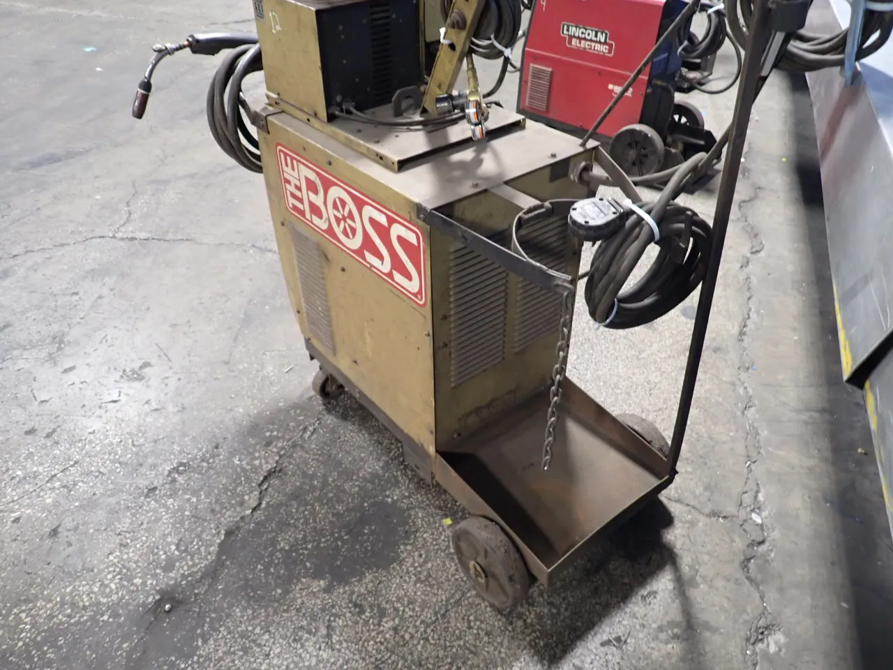 Hobart #FABRICATOR, welder, w/ wire feeder - Image 4