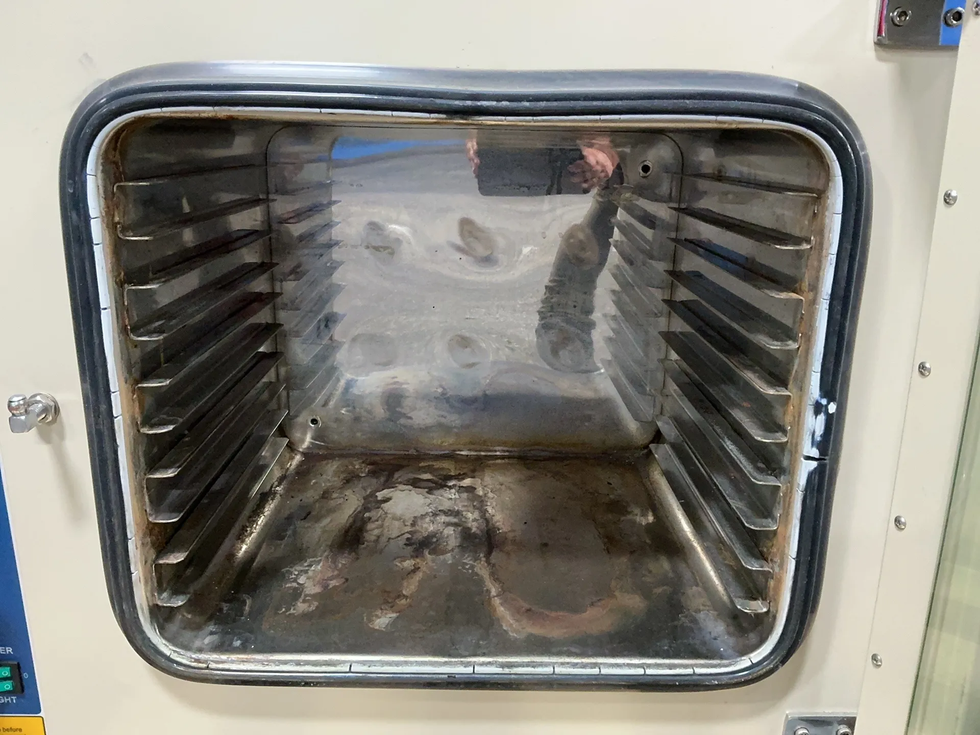 16" x 14" x 14" AI #ACCU-TEMP-19S, vacuum oven, 110 V., 1 phase, 2016 - Image 1