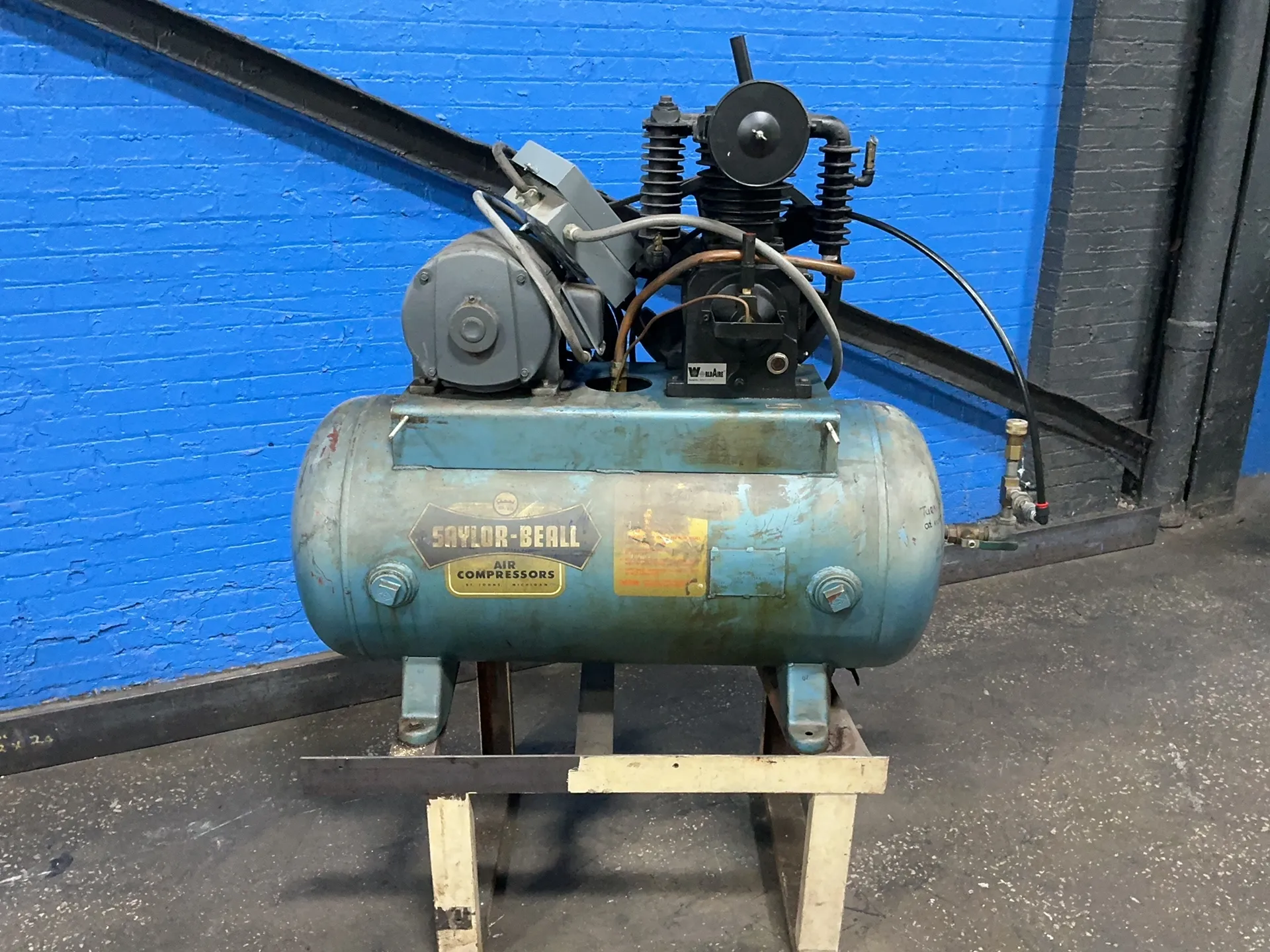 5 HP Saylor Beall #735-60, air compressor, tank mounted, 54 gallon, General Electric motor, 208-220/440 V., 3 - Image 2