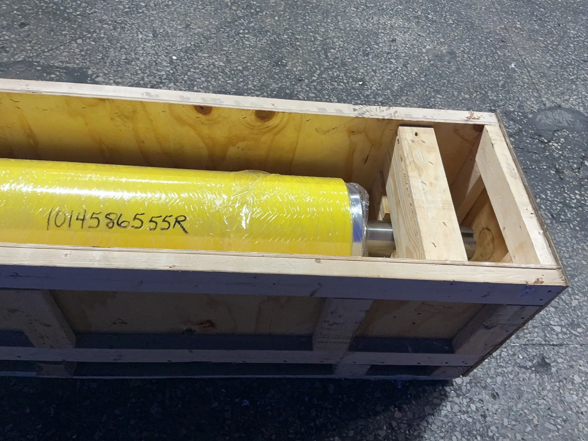 84.5" Non-Woven Roll Assembly #1014586555R (2 available) - Image 4