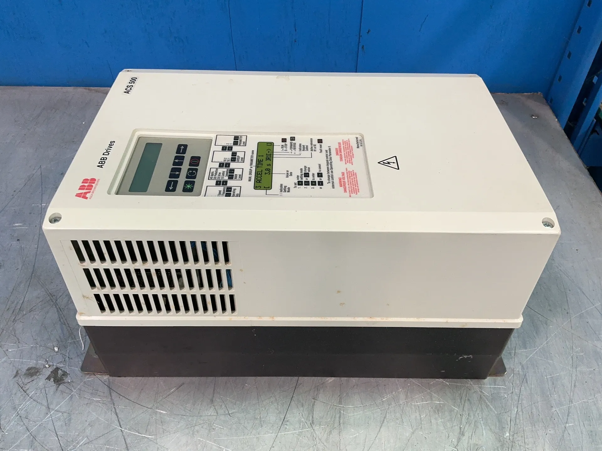 20 HP ABB #ACS501015, Variable Frequency Drive, Series B, 27 Amps, 3 phase, 50/60 Hz, 440-500 Volts, 0-500 Hz - Image 6