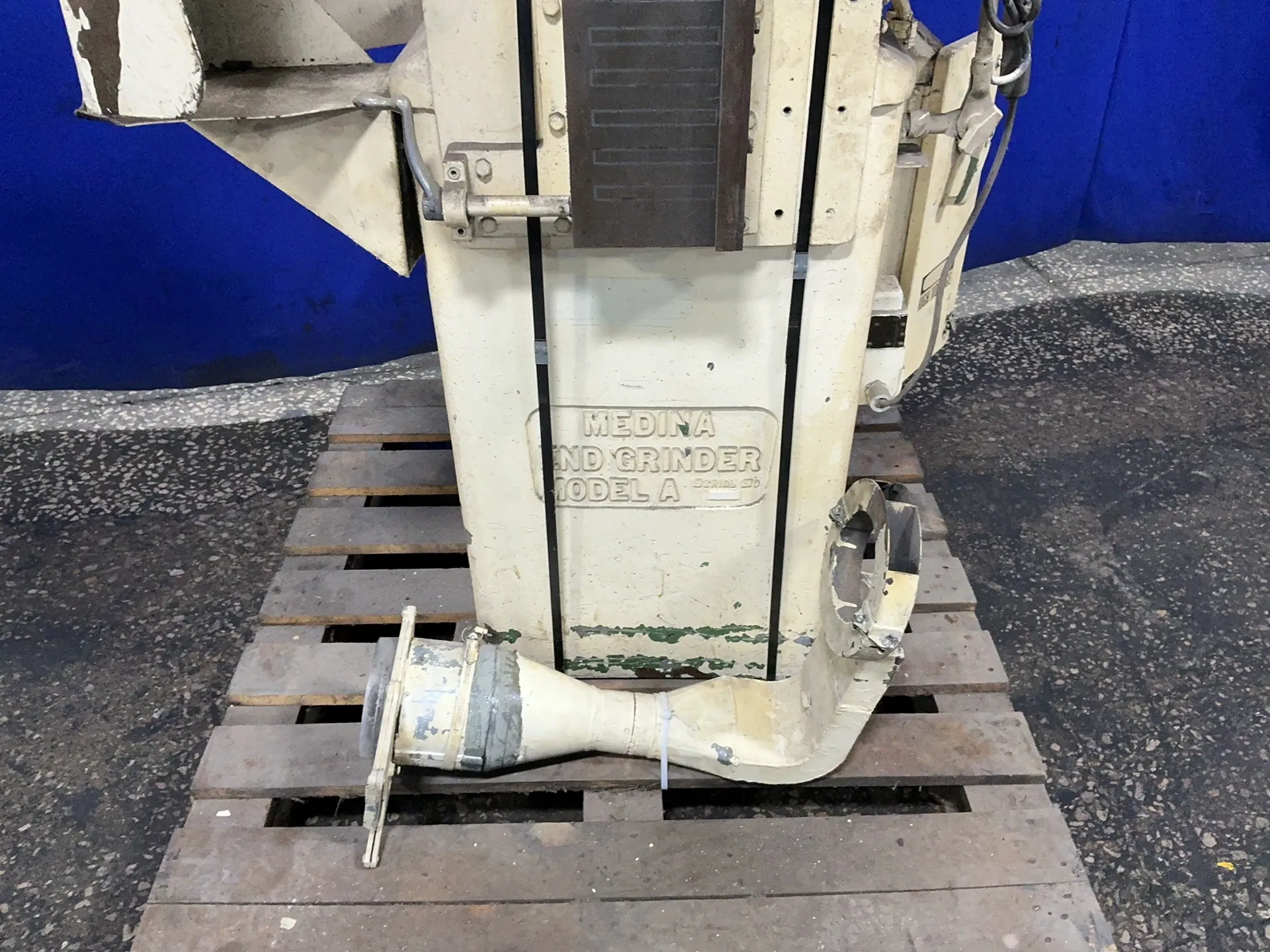 Medina #A, end grinder, 6" x 14" magnetic chuck, 1-1/2 HP, 3600 RPM - Image 3