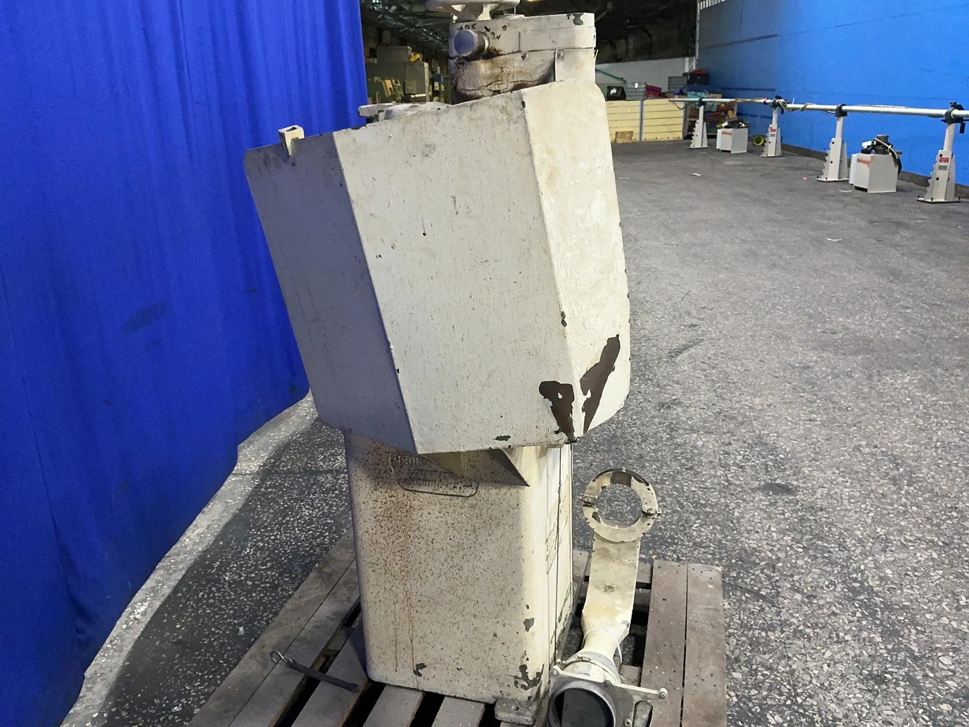 Medina #A, end grinder, 6" x 14" magnetic chuck, 1-1/2 HP, 3600 RPM - Image 6