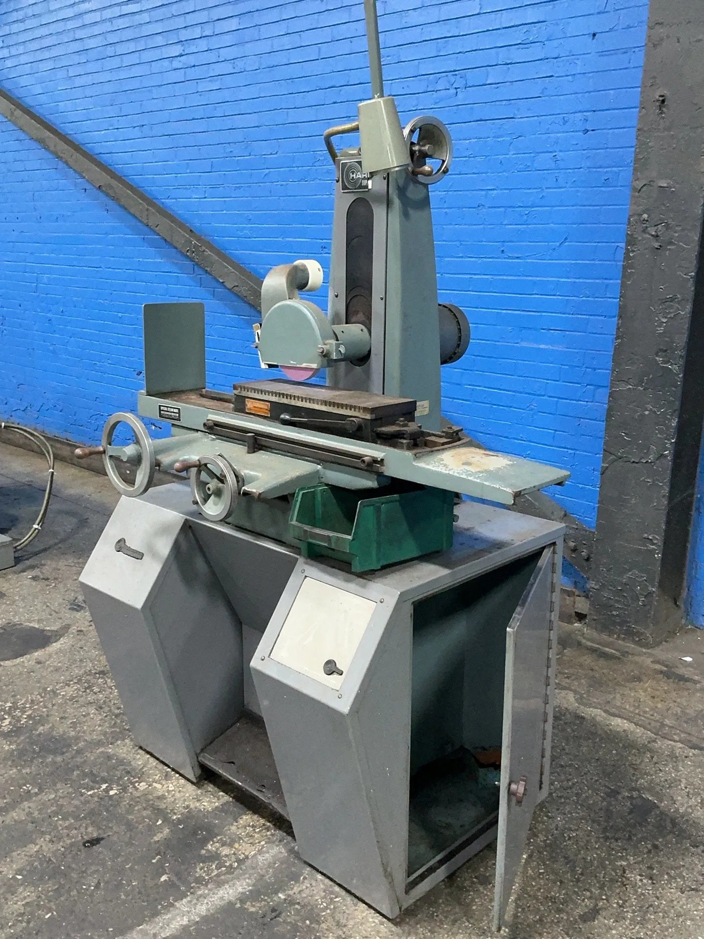 6" x 18" Harig, surface grinder, 6" grinding disk, 1 HP, 1725 RPM - Image 3