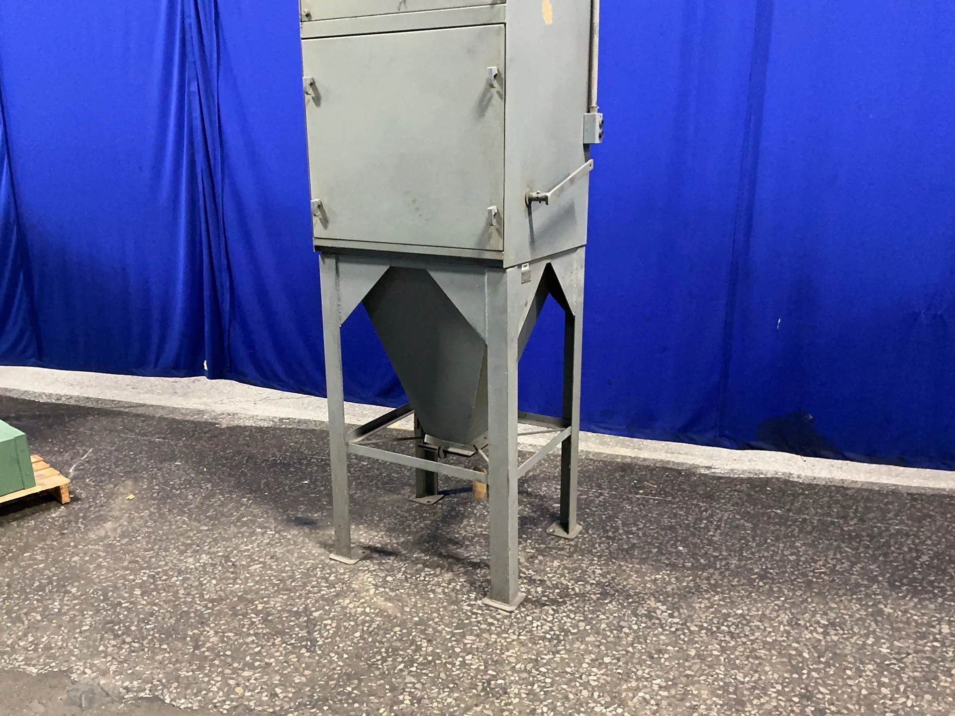 American Air Filter, Dust Collector, 27" x 30" x 74" - Image 4