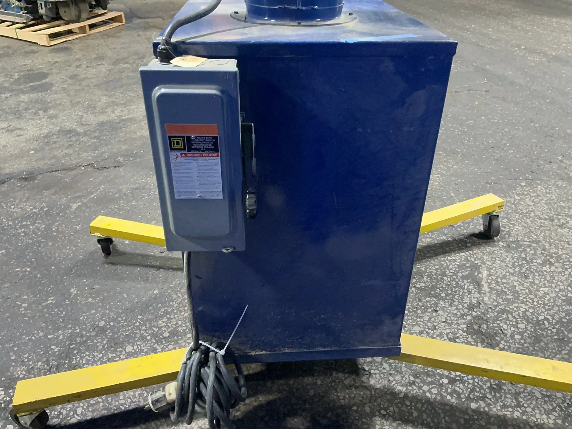 Donaldson #19, Dust Collector, 18" x 23" x 18", 2 HP, 3600 RPM, 230/460 V. - Image 6