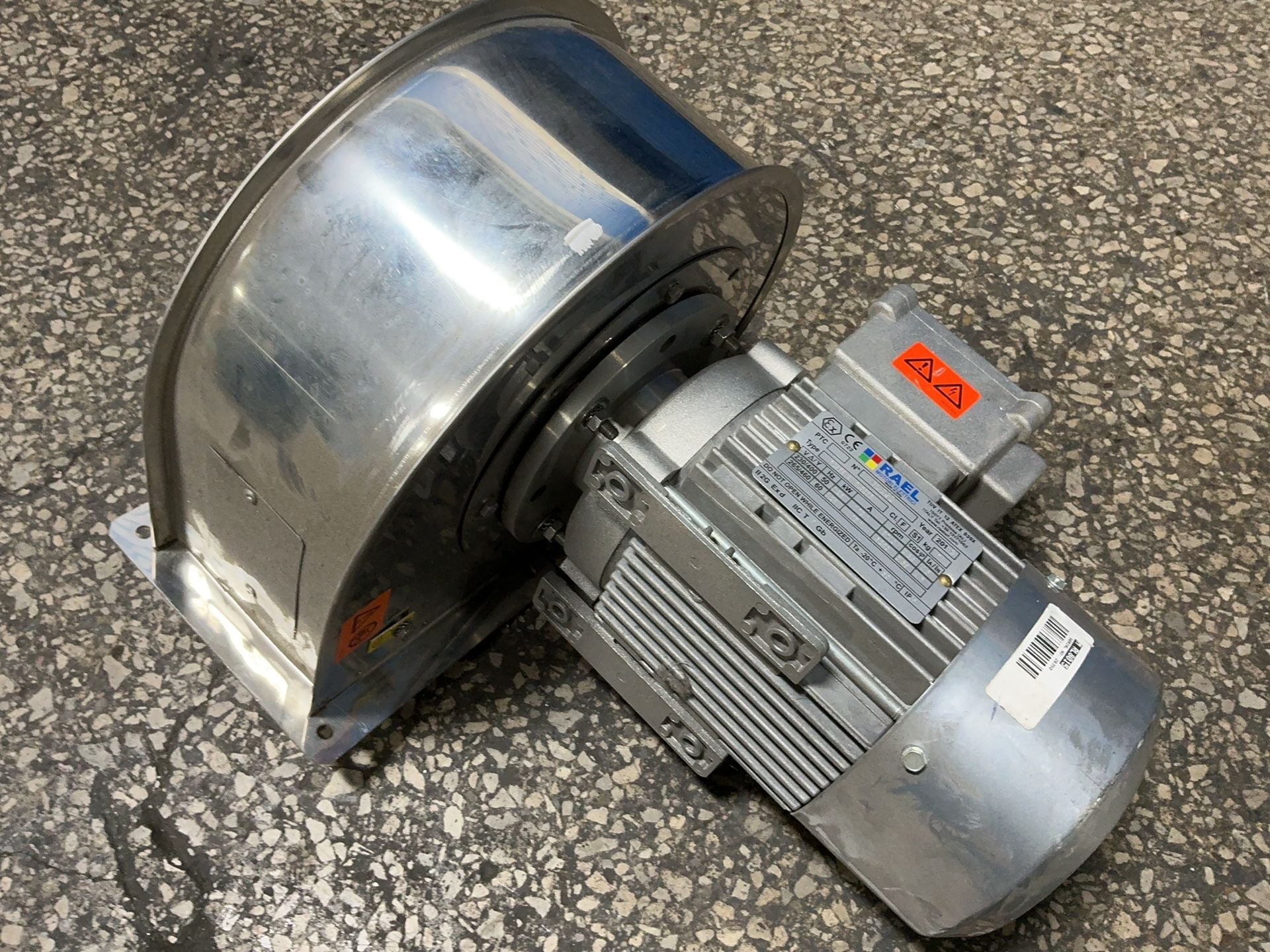 Dynair #DIC-ATX-120, Centrifugal Blower Fan, stainless steel housing, .25 KW, 2800 RPM, 230/400 V., 2016 - Image 2