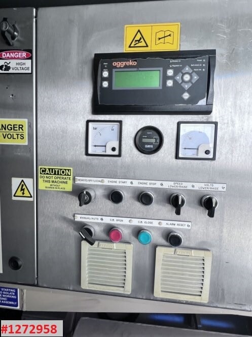 1000 KW Cummins #QST30-G5, diesel generator, 480 Volts, 3 phase, 60 Hz., Aggreko package, prime (3 available) - Image 7