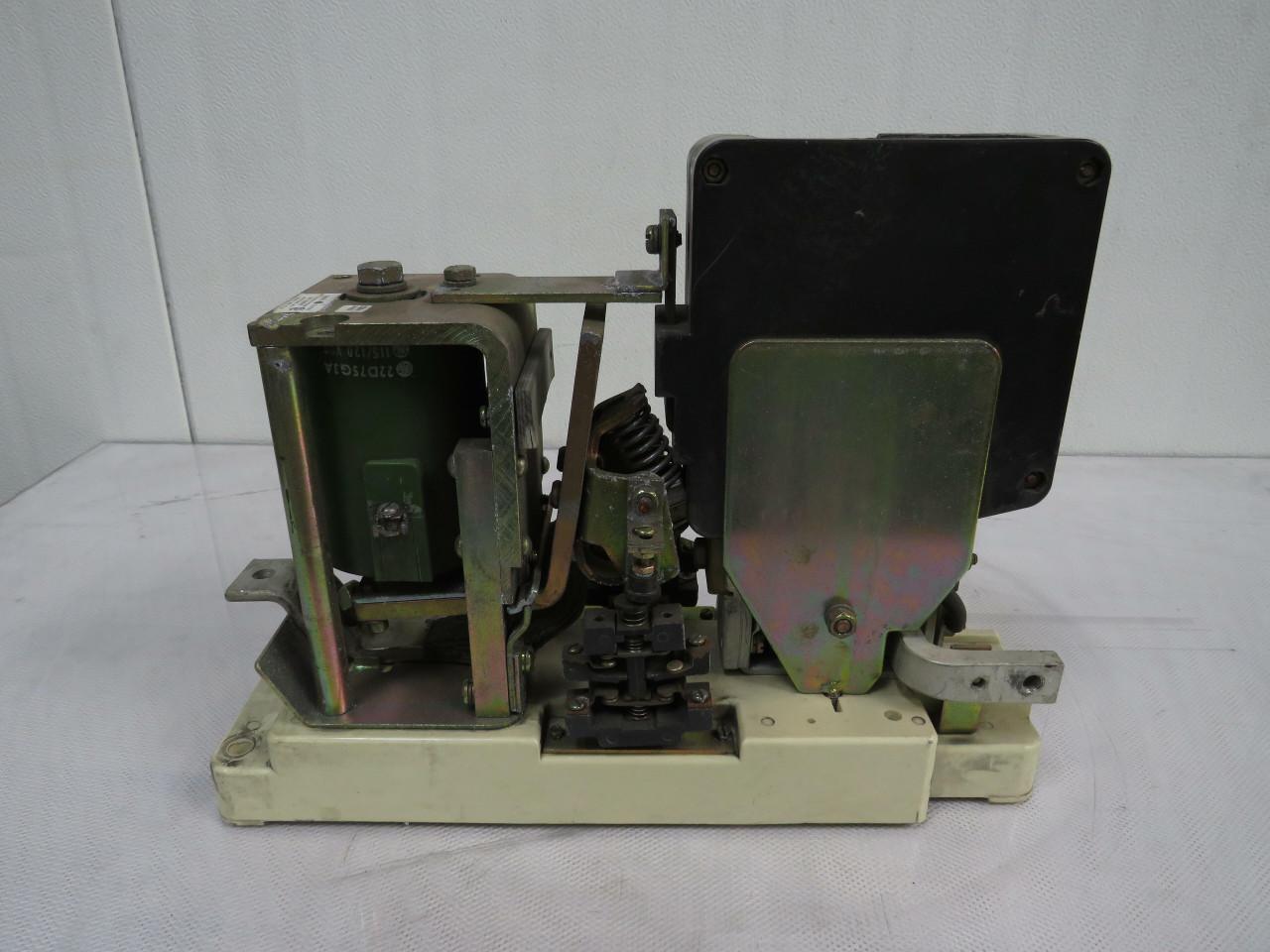 900 Amp, GE #7A01LXA003XT, DS303A DC contactor, SPST-NO, 120 Volts DC coil, 600 Volts DC - Image 4