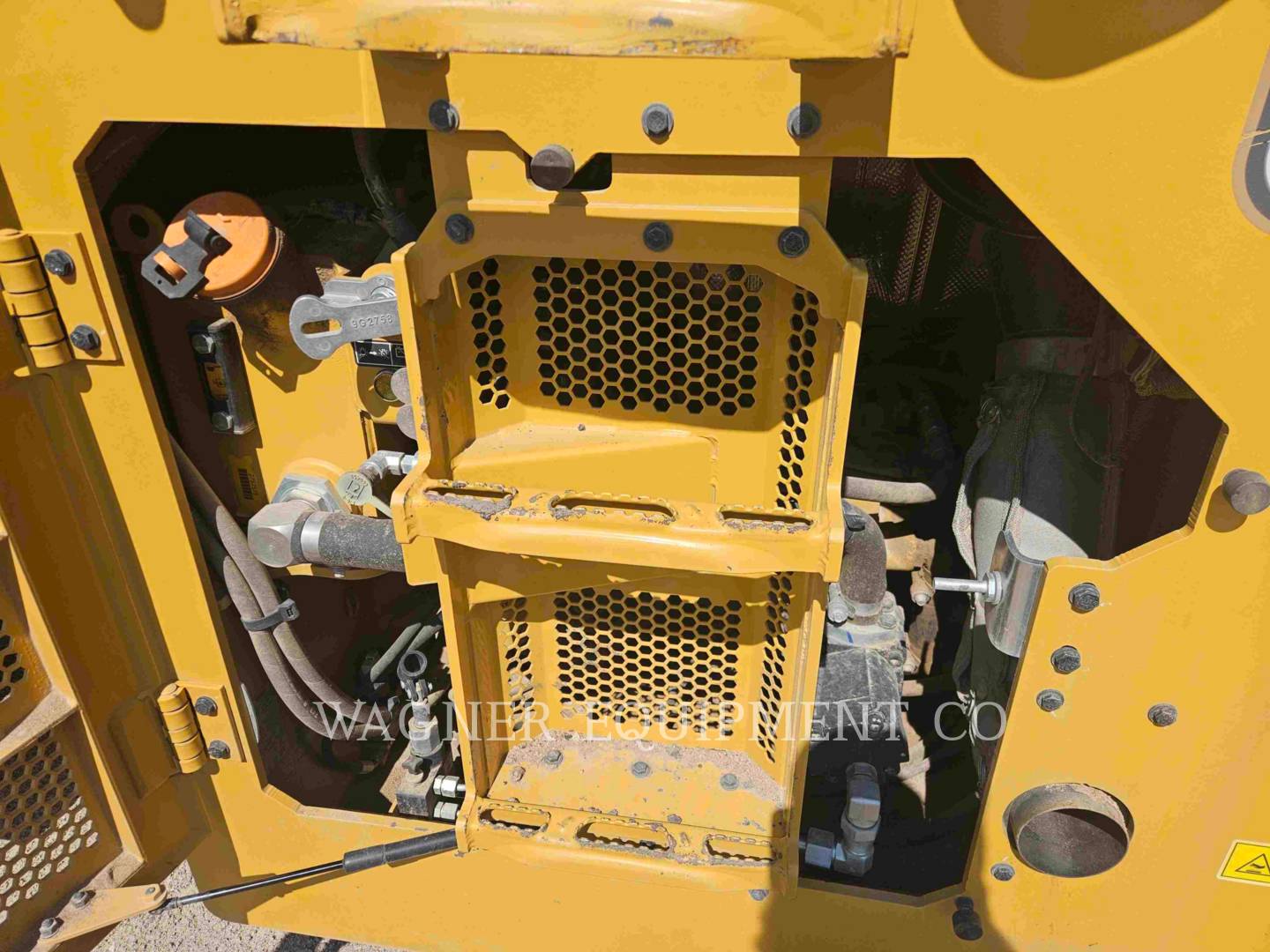 Caterpillar CB16, Compactor, 2584 hours, S/N: HP501007, 2022 - Image 8
