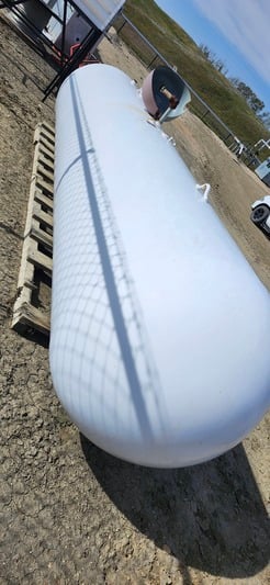 1000 gallon, Trinity Industries de Mexico, 250 psi horizontal bullet, 42" x 16' vessel, sweet, -20°F MDMT - Image 1