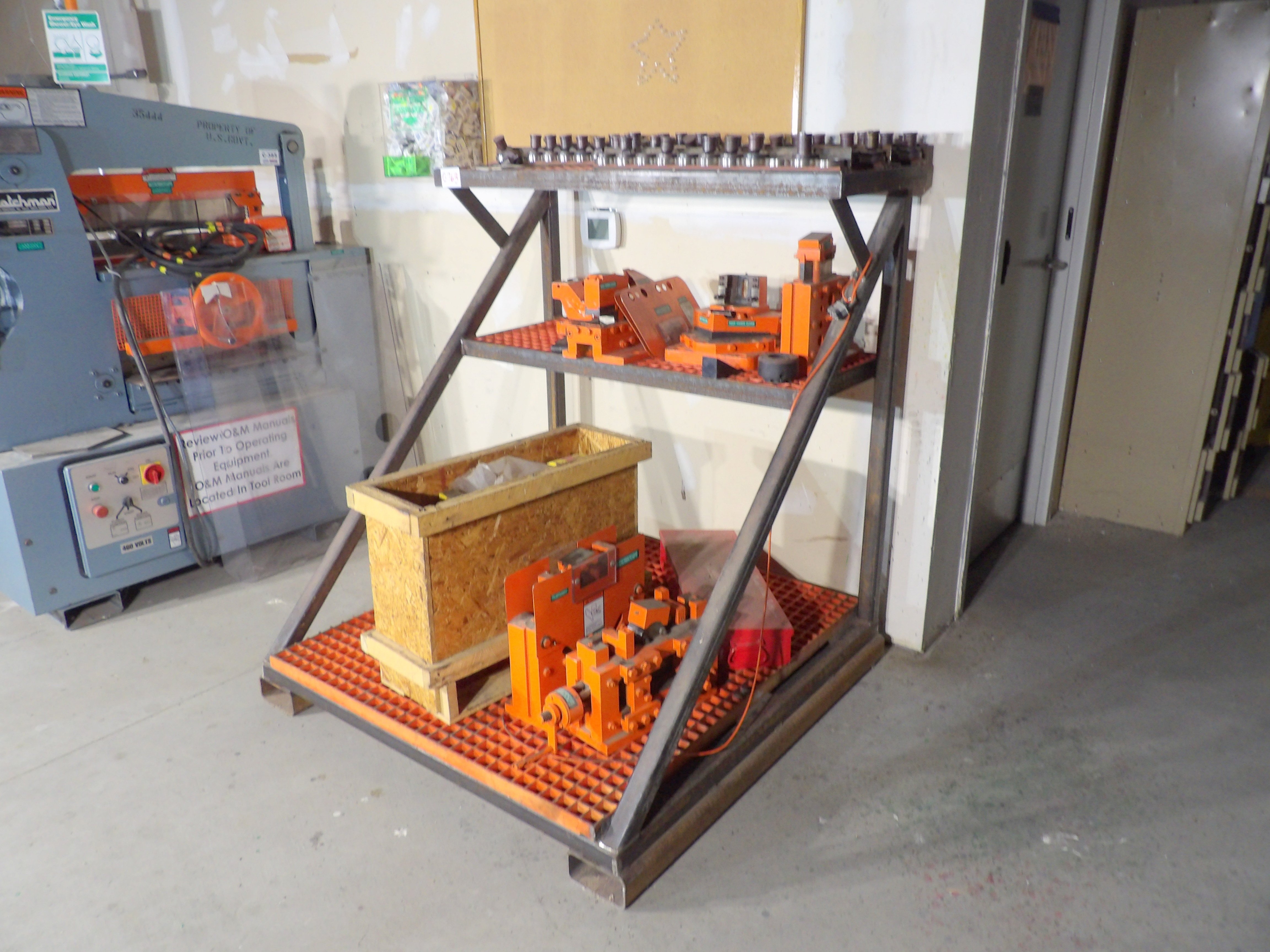 Scotchman #6509-24M, Hydraulic Ironworker, 2,500 lb. hydraulic pressure, punch, shear, rod shear, notcher - Image 6