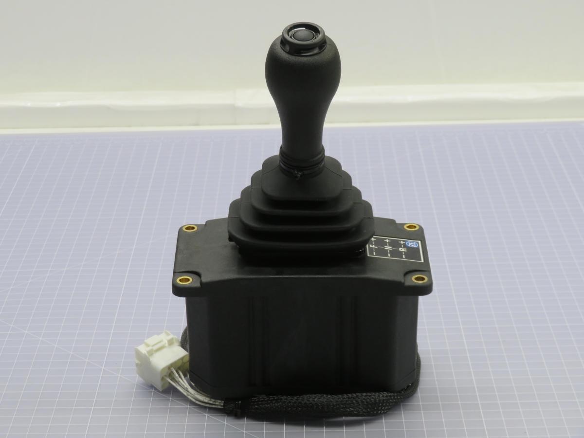 John Deere #VTS-3, joystick controller - Image 3