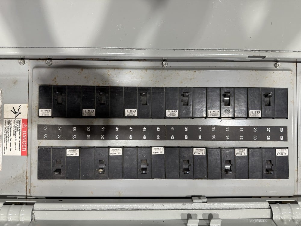 400 Amp. Eaton, Pow-R-Line PRL2a Panelboard 480Y/277V, 3-Phase 4-Wire, 60 Circuit, with HKD Main and GBH - Image 2