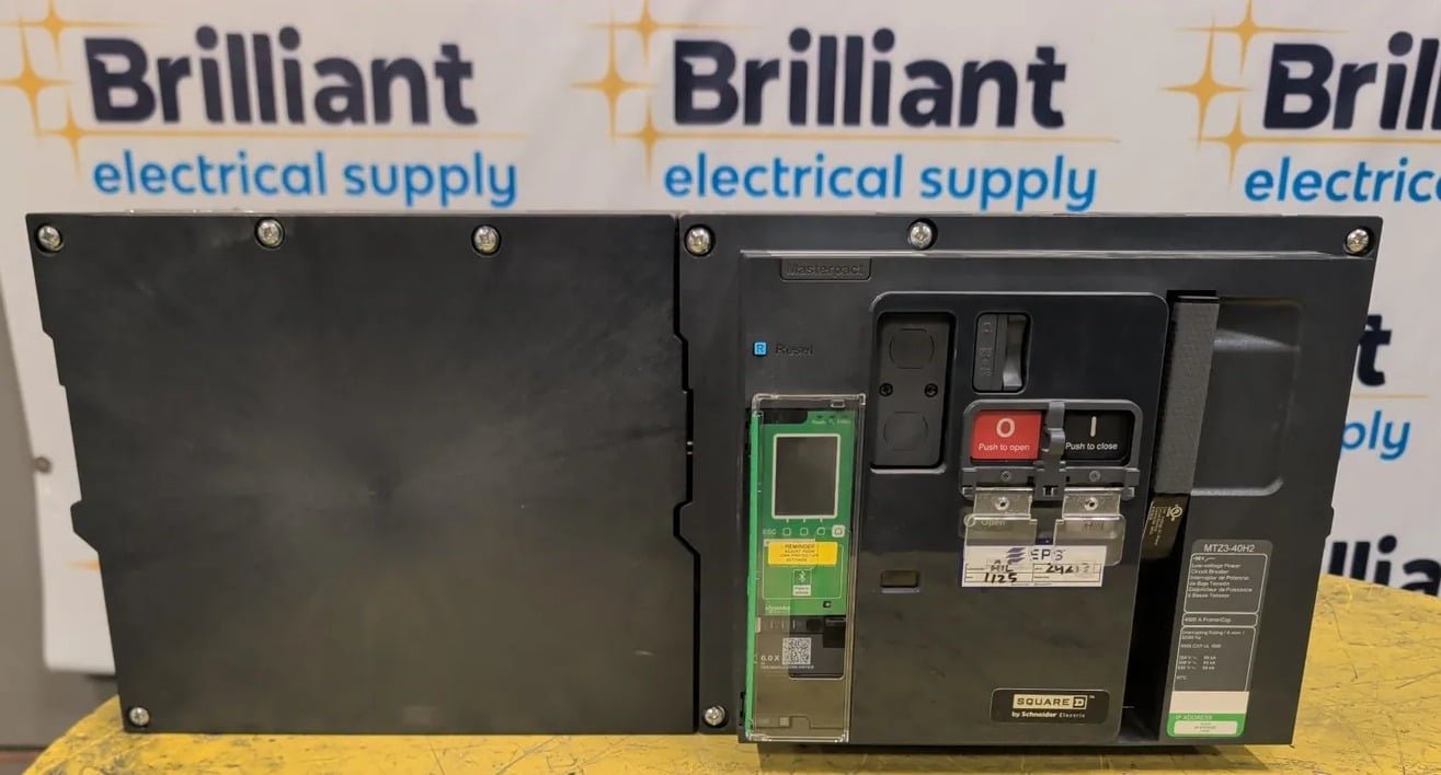 4000 Amps, Square D #MTZ3-40H2, Power Circuit Breaker, 635 Volts - Image 1