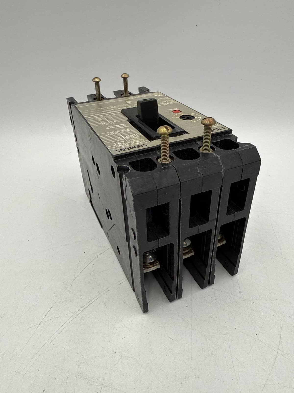 10 Amps, ITE #ED63A010, Circuit Breaker, 3-Pole, 600 Volts, Bolt-On - Image 6