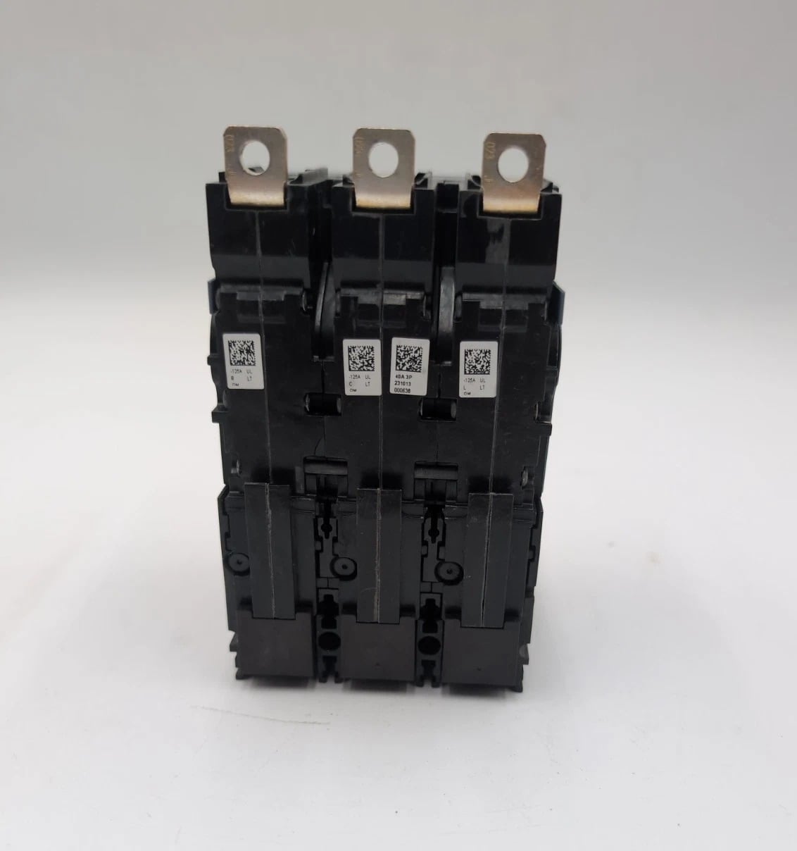 40 Amps, Siemens #3VA4140-6ED34-0AA0, Circuit Breaker, 3-Pole, 480 Volts, Bolt-On, NEW - Image 4