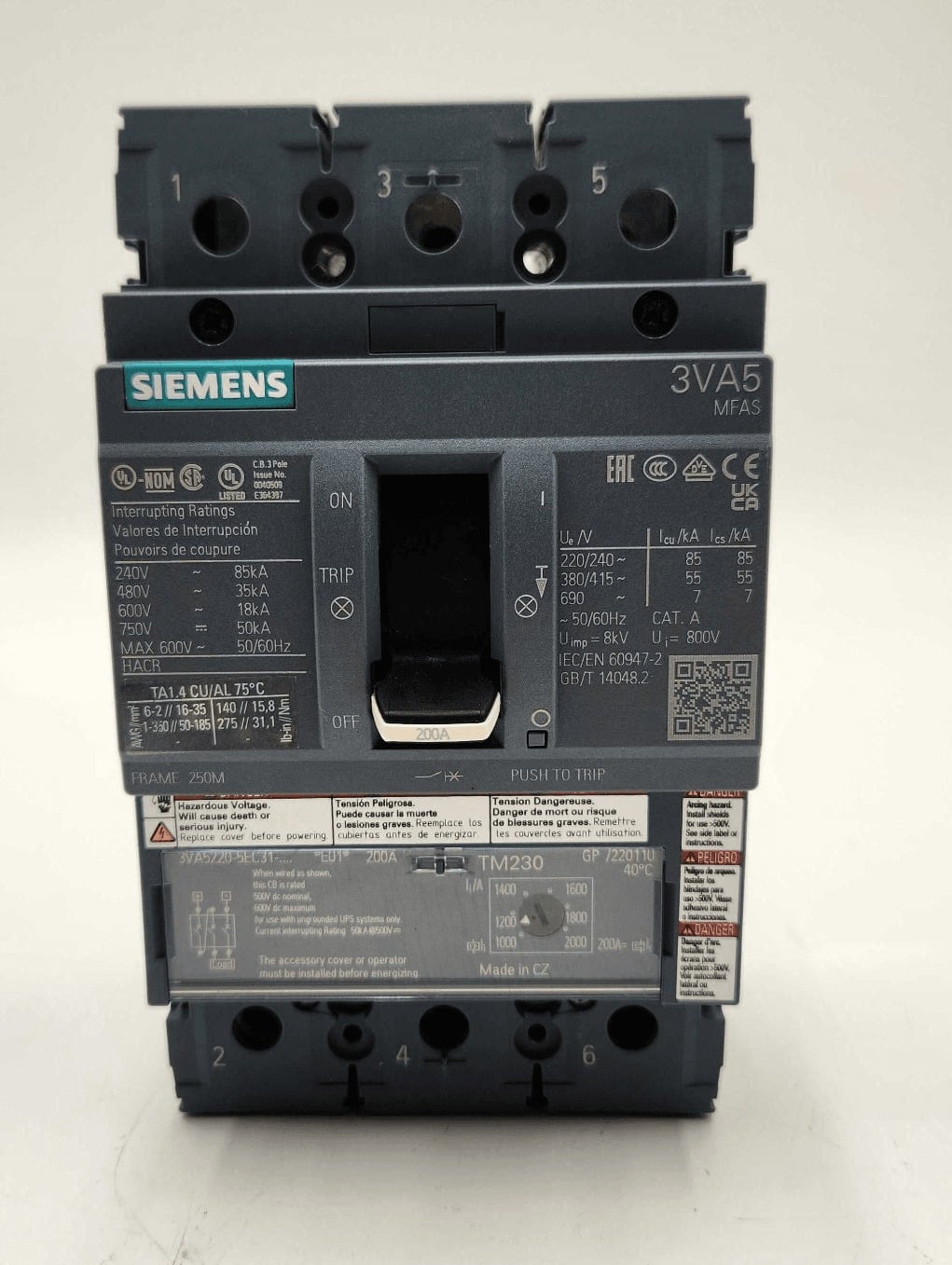 200 Amps, Siemens #3VA5220-5EC31-0AA0, Circuit Breaker, 3-Pole, 600 Volts - Image 1