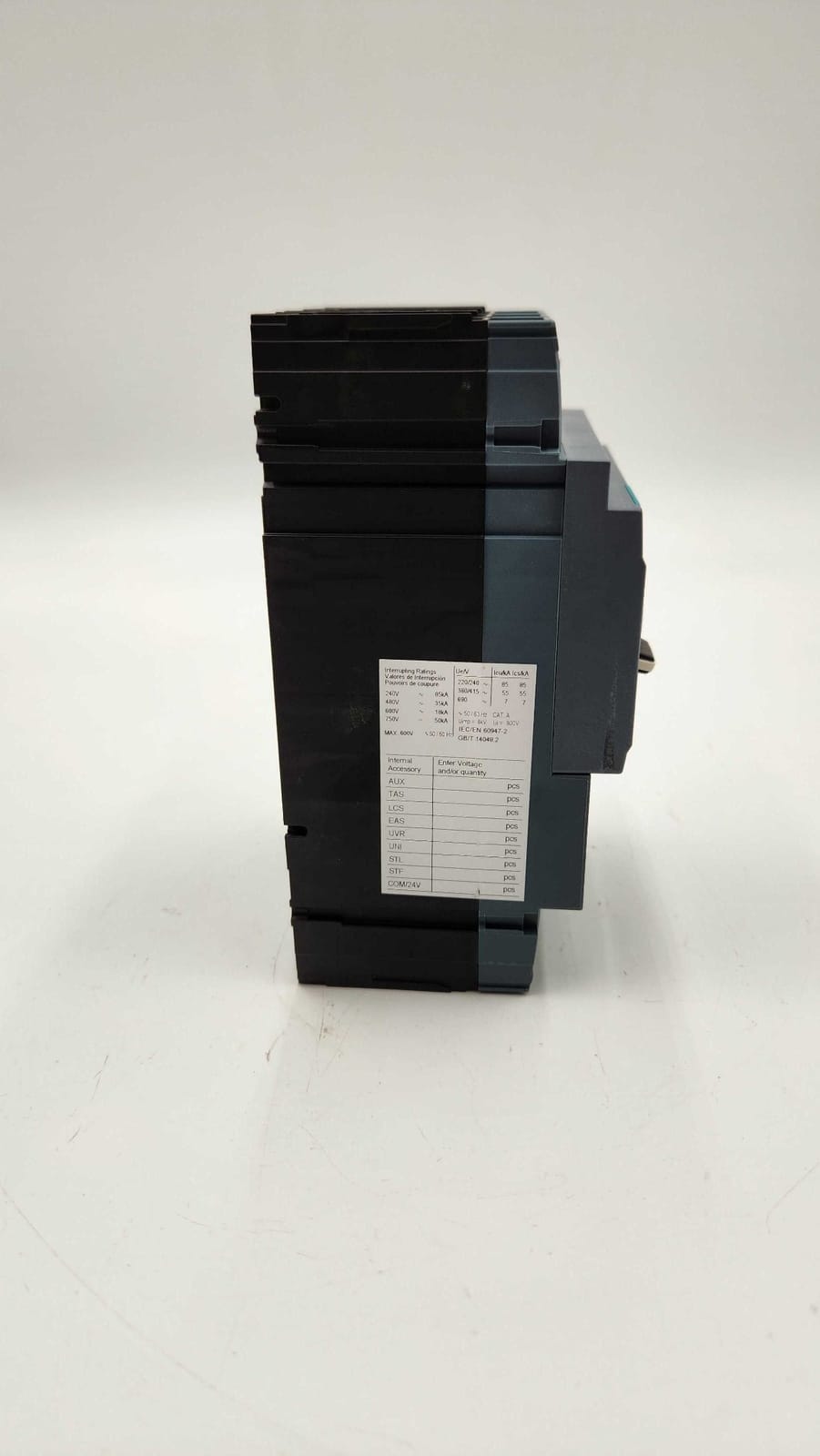 200 Amps, Siemens #3VA5220-5EC31-0AA0, Circuit Breaker, 3-Pole, 600 Volts - Image 8