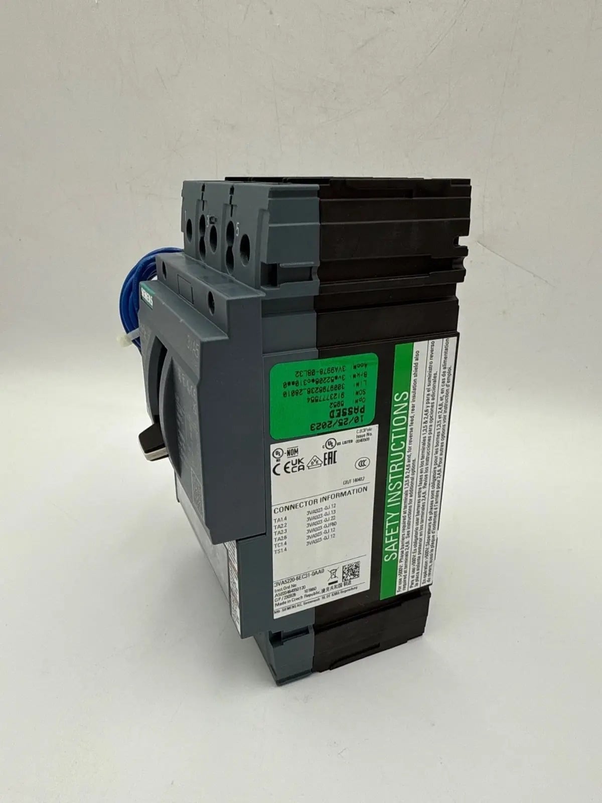 200 Amps, Siemens #3VA5220-6EC31-0AA0, Circuit Breaker, 3-Pole, 600 Volts, Shunt Trip, NEW - Image 5
