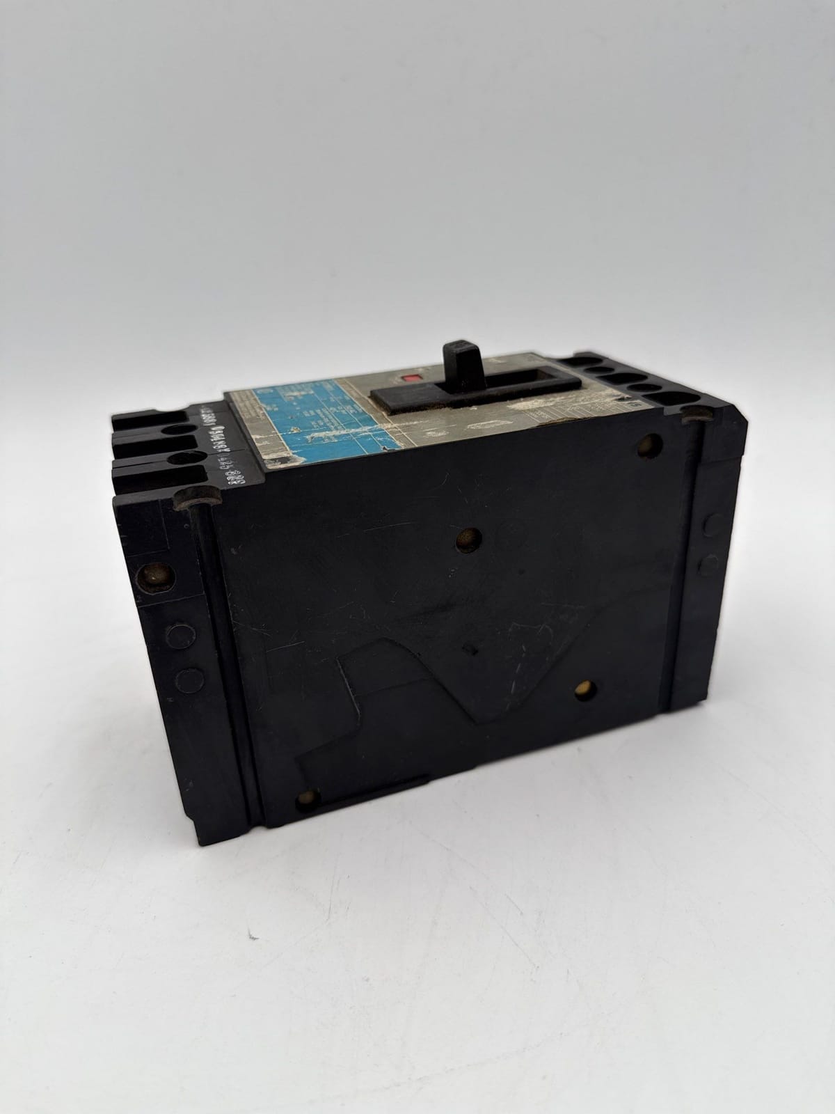 15 Amps, Siemens #ED23B015, Circuit Breaker, 3-Pole, 240 Volts - Image 6
