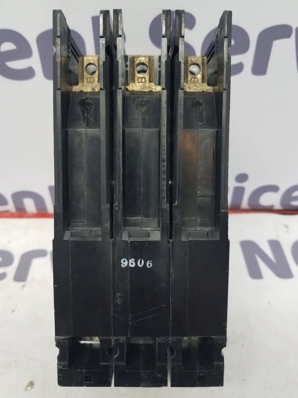 50 Amps, Siemens #ED63B050, Circuit Breaker, 3-Pole, 600 Volts, Bolt-On - Image 4