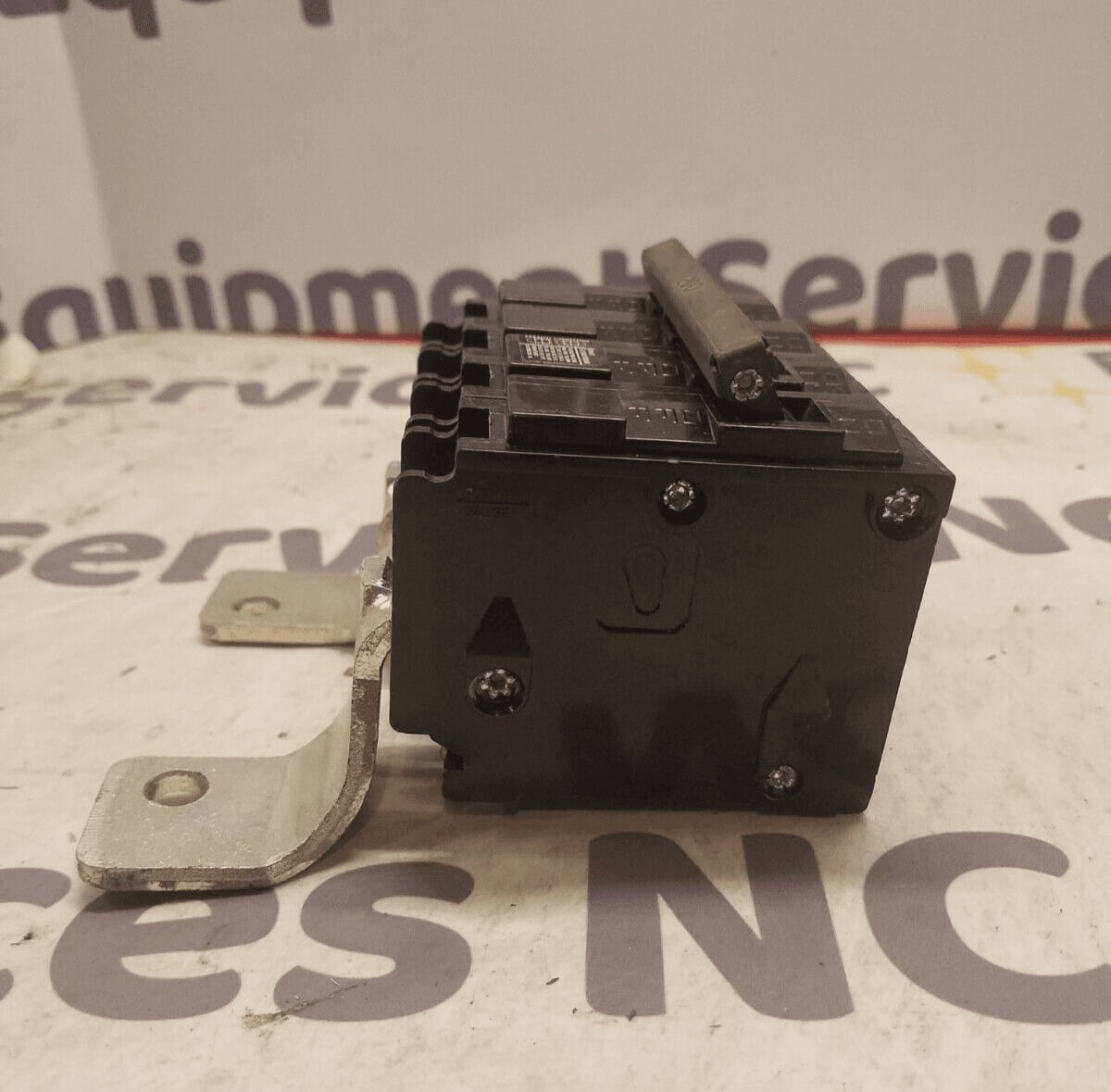 200 Amps, Siemens #EQ9685R, Circuit Breaker, 4-Pole, 240 Volts, NEW - Image 4