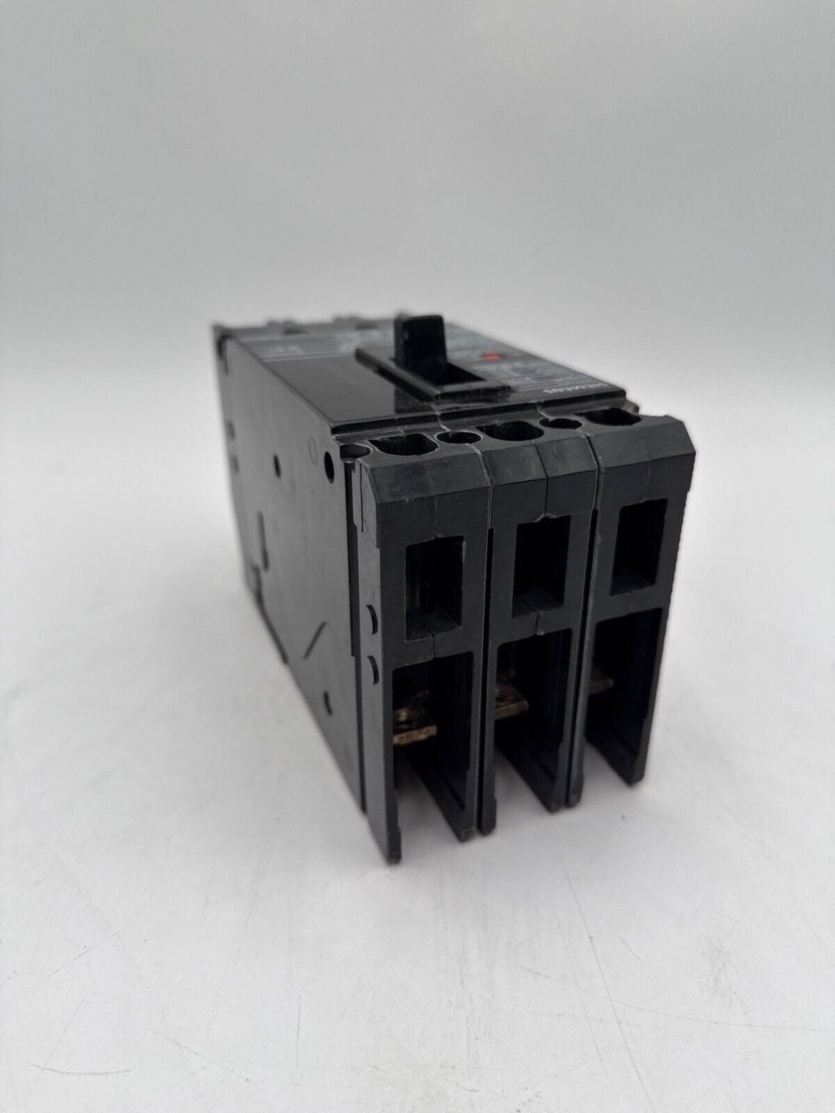 35 Amps, Siemens #HHED63B035, Circuit Breaker, 3-Pole, 600 Volts - Image 5
