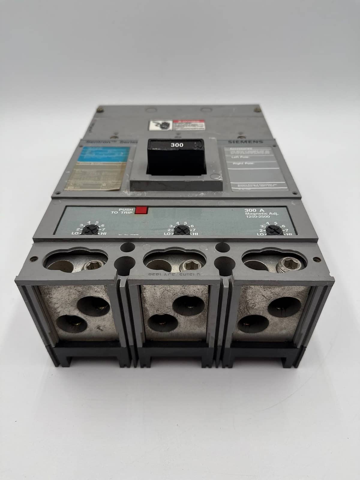 300 Amps, Siemens #JXD23B300, Circuit Breaker, 3-Pole, 240 Volts - Image 4