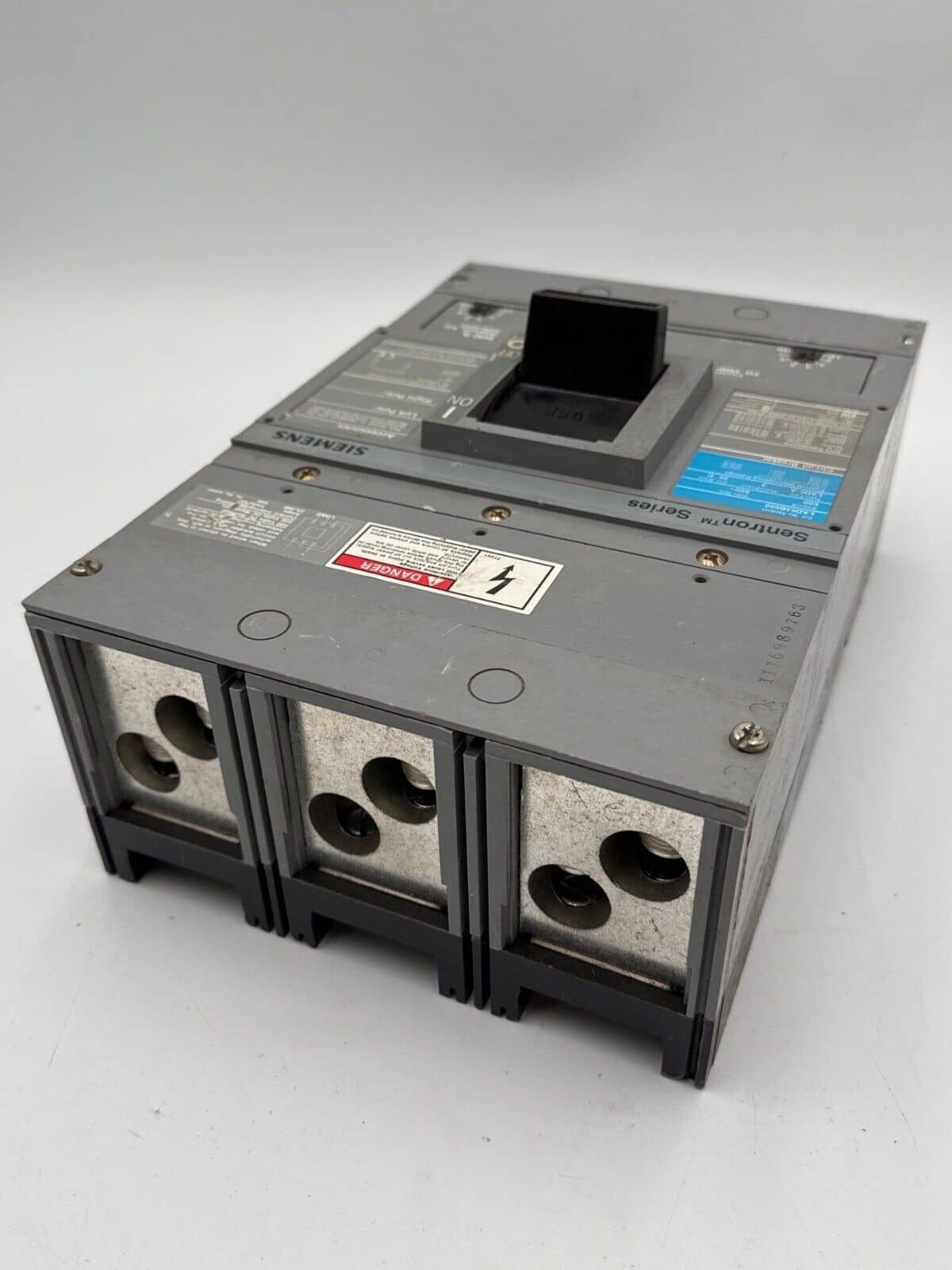 600 Amps, Siemens #LXD63B600, Circuit Breaker, 3-Pole, 600 Volts, Bolt-On - Image 5