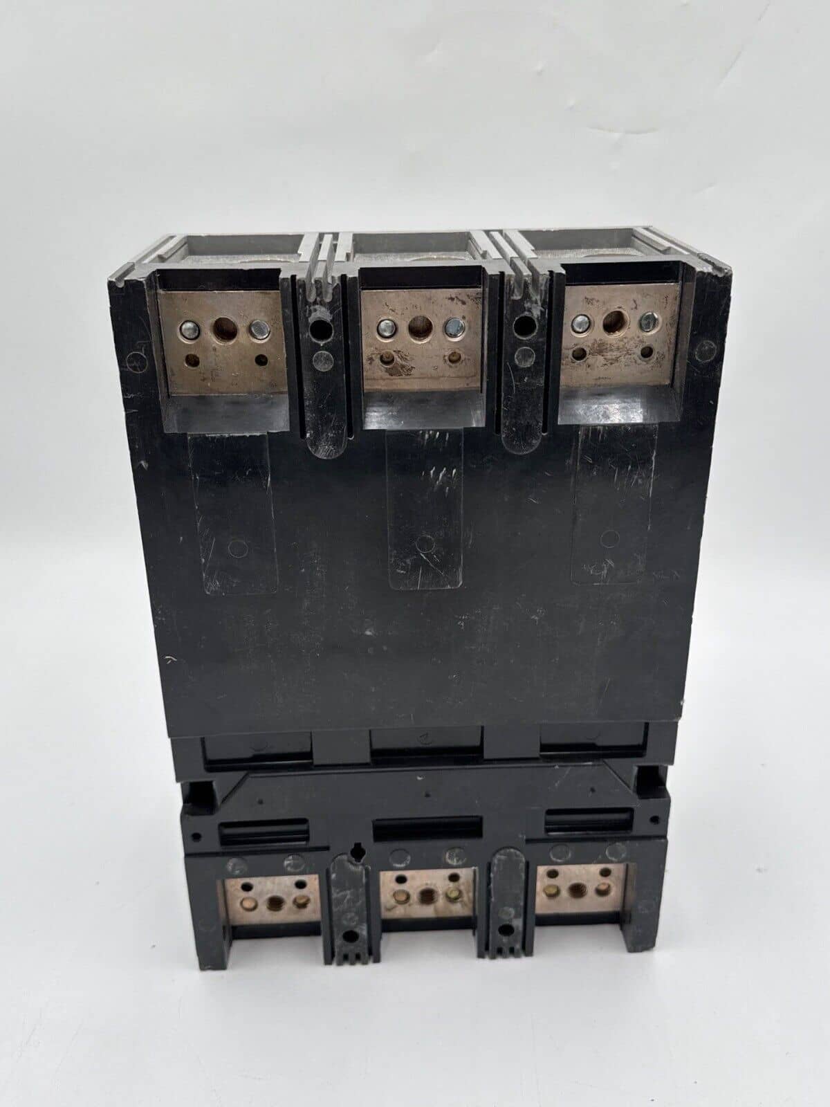 600 Amps, Siemens #LXD63B600, Circuit Breaker, 3-Pole, 600 Volts, Bolt-On - Image 7