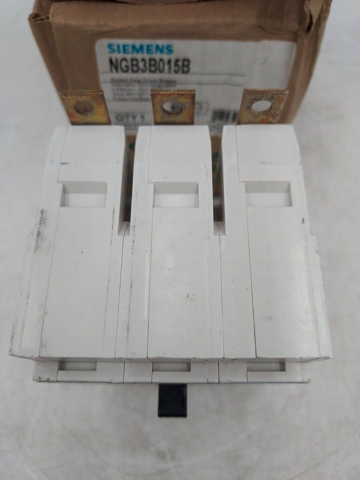 15 Amps, Siemens #NGB3B015B, Circuit Breaker, 3-Pole, 480 Volts, Bolt-On, NEW - Image 6