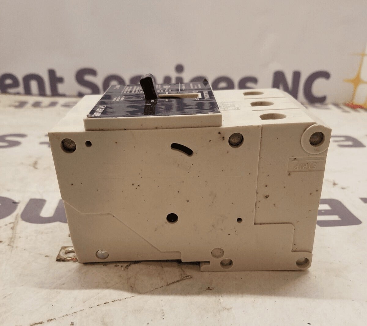 100 Amps, Siemens #NGB3B100, Circuit Breaker, 3-Pole, 600 Volts, Bolt-On - Image 4