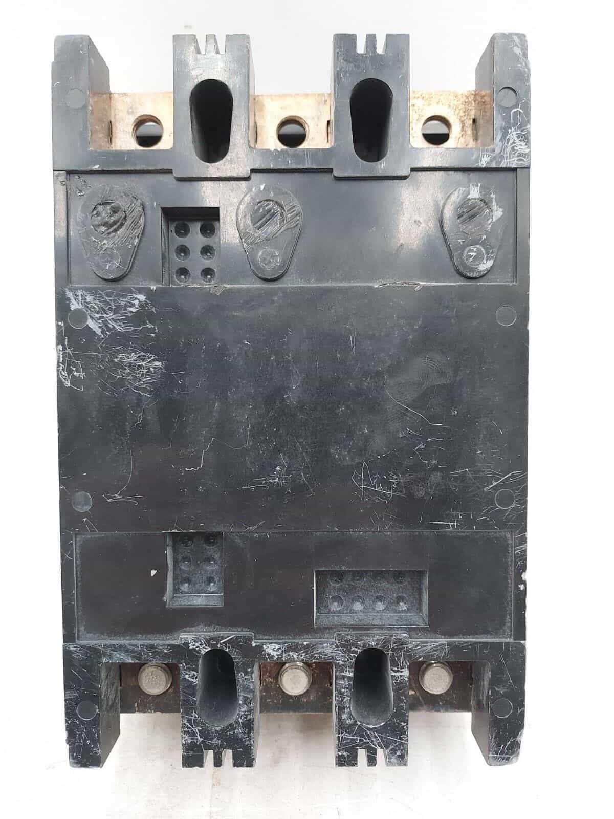200 Amps, Siemens #QJ23B200, Circuit Breaker, 3-Pole, 240 Volts, Bolt-On - Image 4
