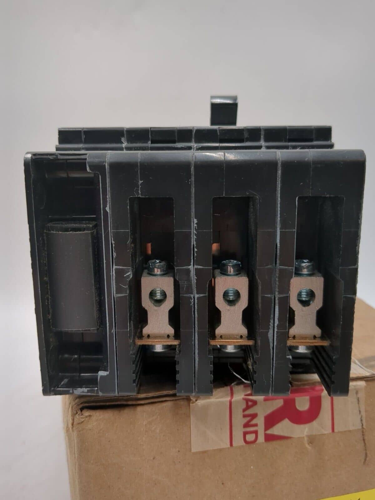 30 Amps, Square D #EGB34030SA, Circuit Breaker, 3-Pole, 480 Volts, Shunt Trip, Bolt-On, NEW - Image 8