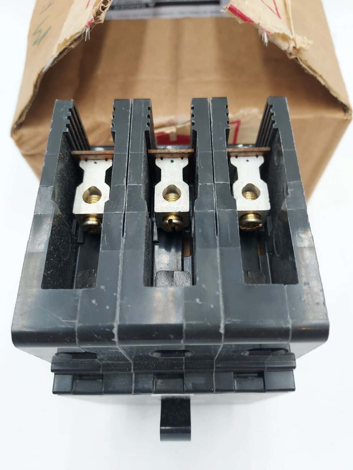 25 Amps, Square D #EJB34025, Circuit Breaker, 3-Pole, 480/277 Volts, Bolt-On, NEW - Image 7
