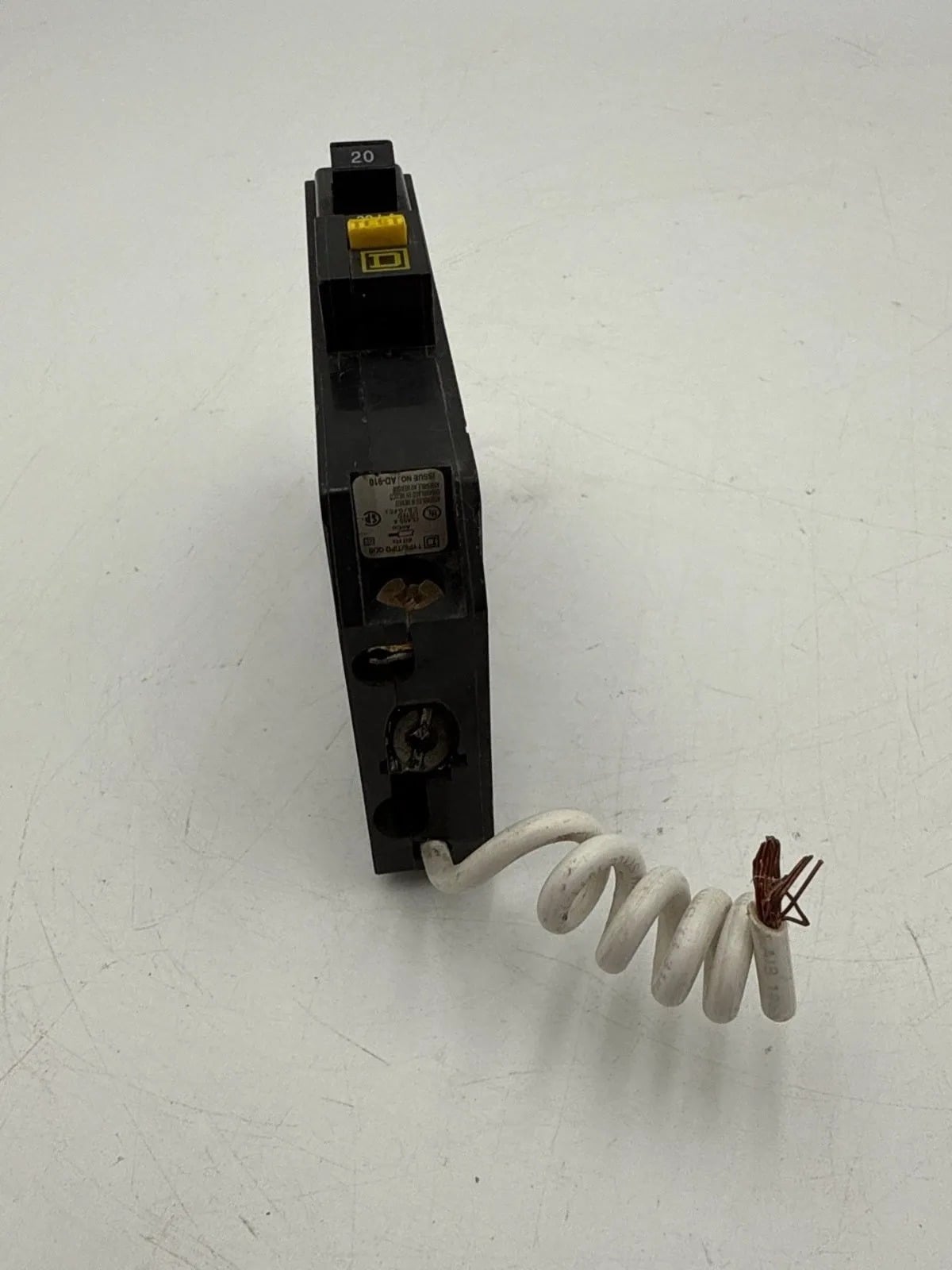 20 Amps, Square D #QOB120VHGFI, Circuit Breaker, 1-Pole, 120 Volts, 22kA - Image 4