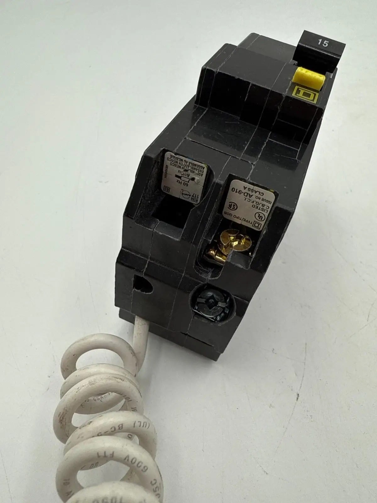 15 Amps, Square D #QOB215GFI, Circuit Breaker, 2-Pole, 240/120 Volts, 10kA, Bolt-On - Image 3