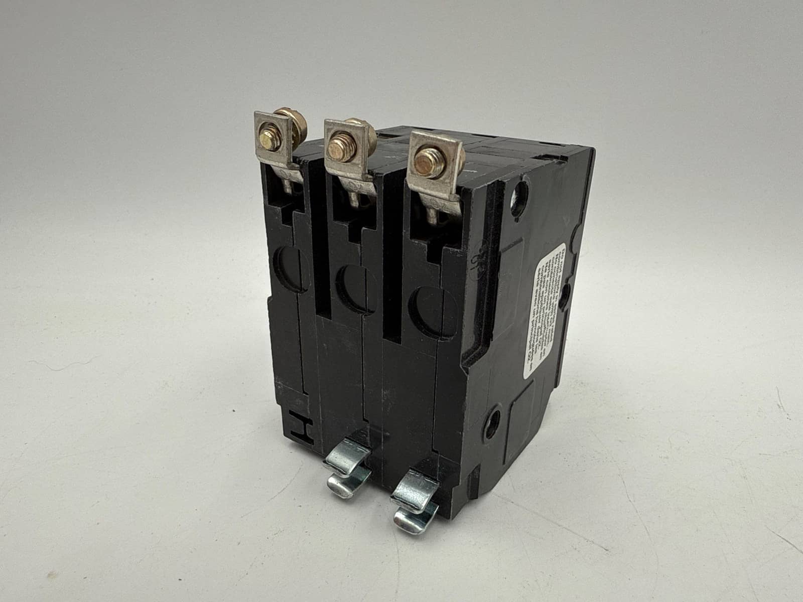 60 Amps, Square D #QOB360, Circuit Breaker, 3-Pole, 240 Volts, Bolt-On - Image 7